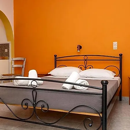 Apartment Beautiful Naxos Triple 150m From St George *