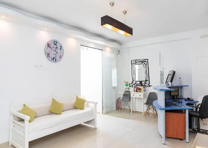 Beautiful Naxos Triple 150m From St George *